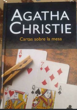 Cartas mesa truco espejos cianuro espumoso manzana