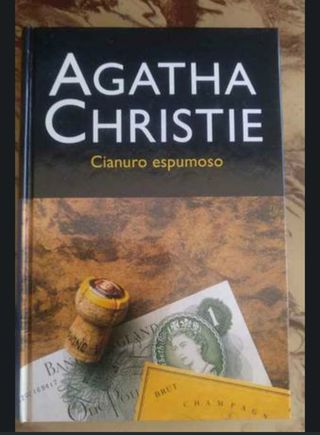 Cartas mesa truco espejos cianuro espumoso manzana