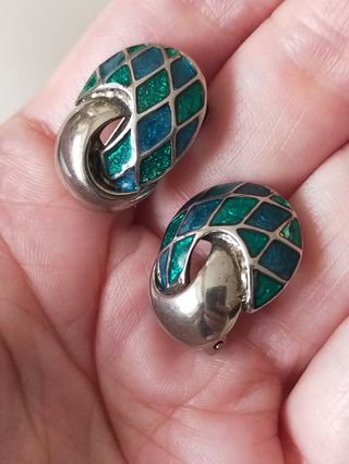 Pendientes clip Balenciaga vintage metal y esmalte