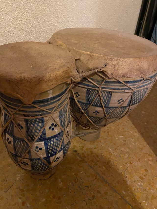 bonghi in ceramica dipinta a mano