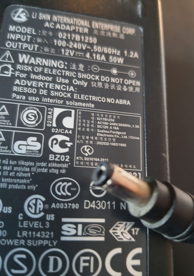 Alimentatore LI SHIN 12V - 50W