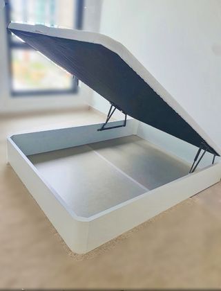 Canapes abatibles: madera o polipiel