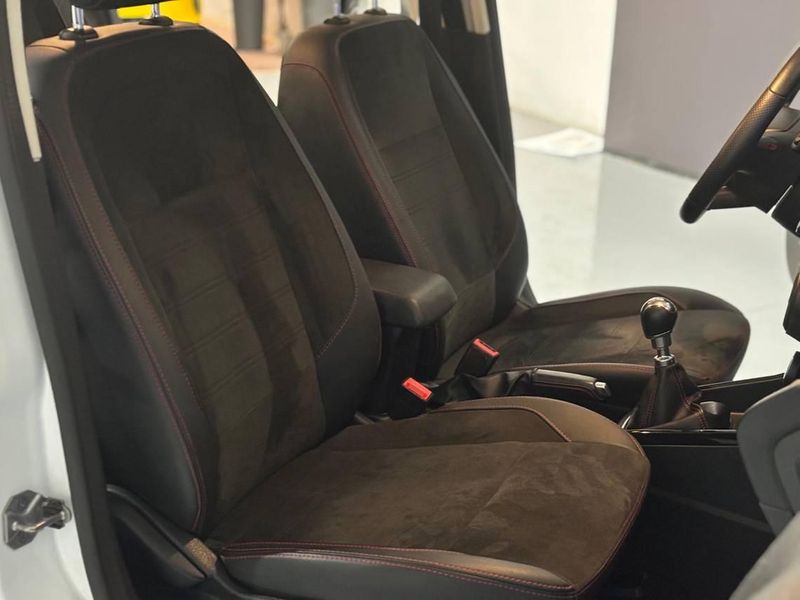 Ford EcoSport 1.0T EcoBoost S&S ST Line 2023, foto 12