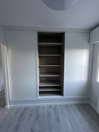 Muebles, puertas , cocinas, tarimas, armarios