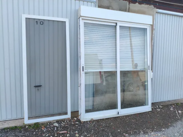 Balconera de aluminio persiana y mosquitera