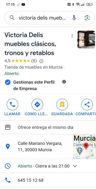 Vitrina dorada estilo Luis XV