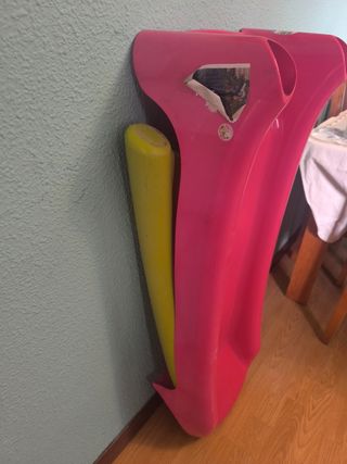 Tobogán infantil rosa y verde