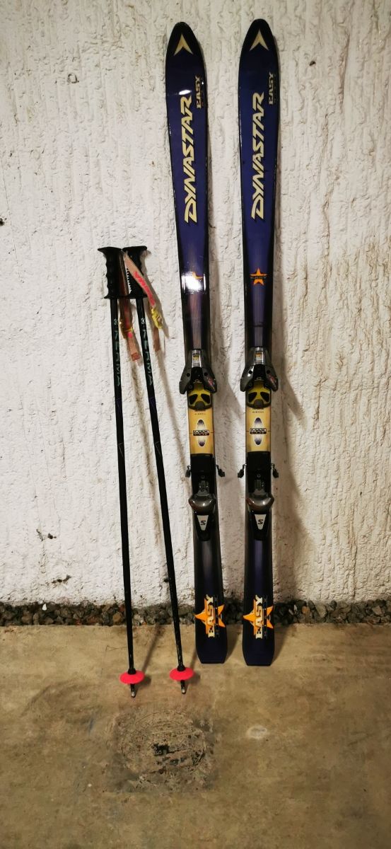 Esquís Dynastar + Bastones