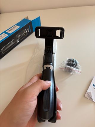 Bastone Selfie L02  con telecomandino bluetooth