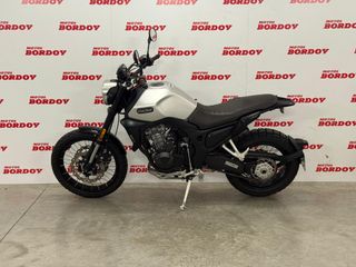 Macbor Eight Mile 500 SCR - Moto