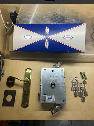 Cerradura puerta alta seguridad POTENT