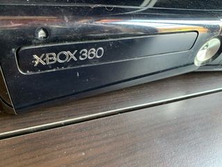 Xbox 360 + 3 Controller + 5 Giochi