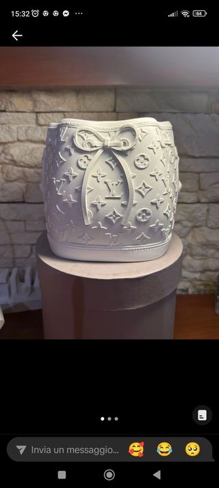 Portaoggetti in ceramica bianca LV
Vaso piccolo 