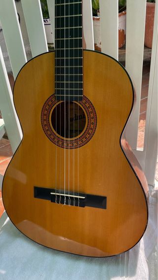 Guitarra clásica Admira Paloma
