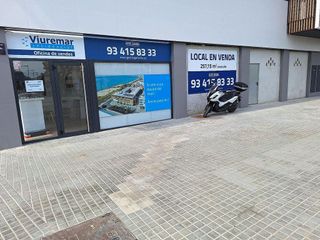 Local comercial en alquiler en Casagemes - Canyadó en Badalona