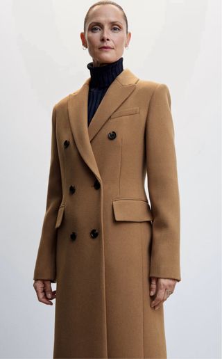 Abrigo MANGO beige entallado