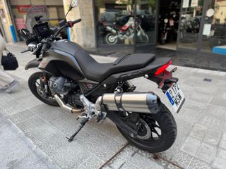MOTO GUZZI V85 STRADA
