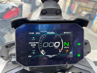 MOTO GUZZI V85 STRADA