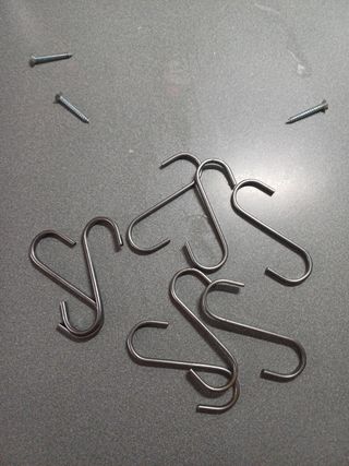 Organizador cocina Ikea con barra y 2 cestas.