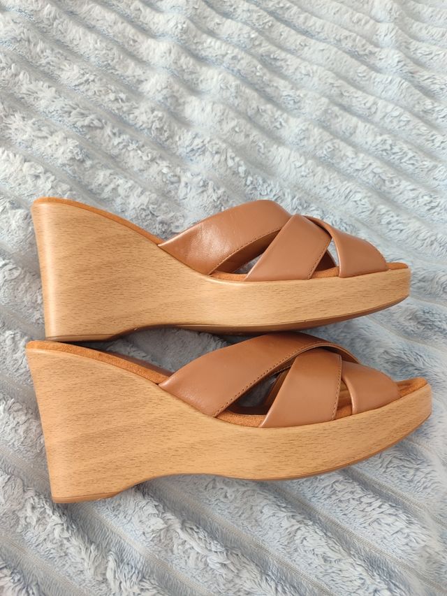 Zapatos Unisa tacón cuña marrón