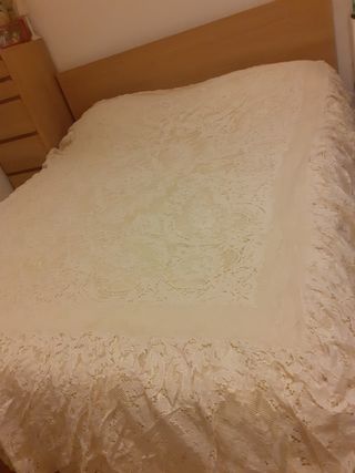 Copriletto in pizzo beige anni 60