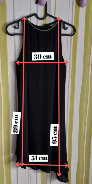 Vestido negro de tirantes