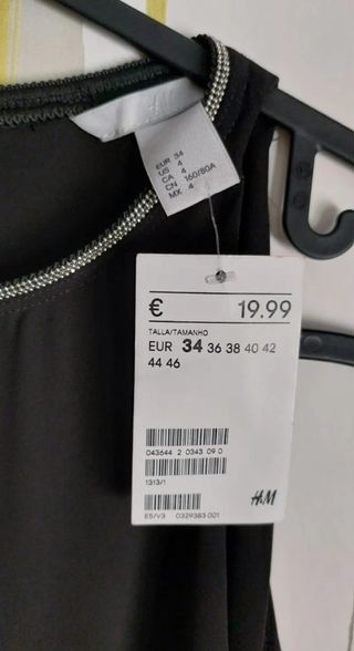 Vestido negro de tirantes