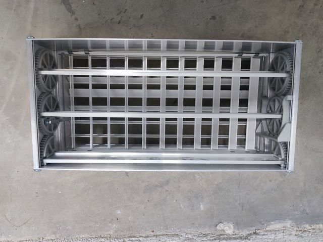 Rejilla ventilación blanca metal