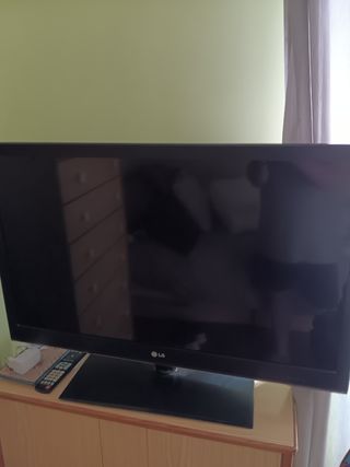 TV LG 37" negra