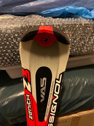 Esquís Rossignol + Bastones