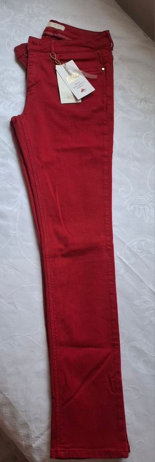Vaqueros  mujer Zara rojos Sin estrenar-Talla M
