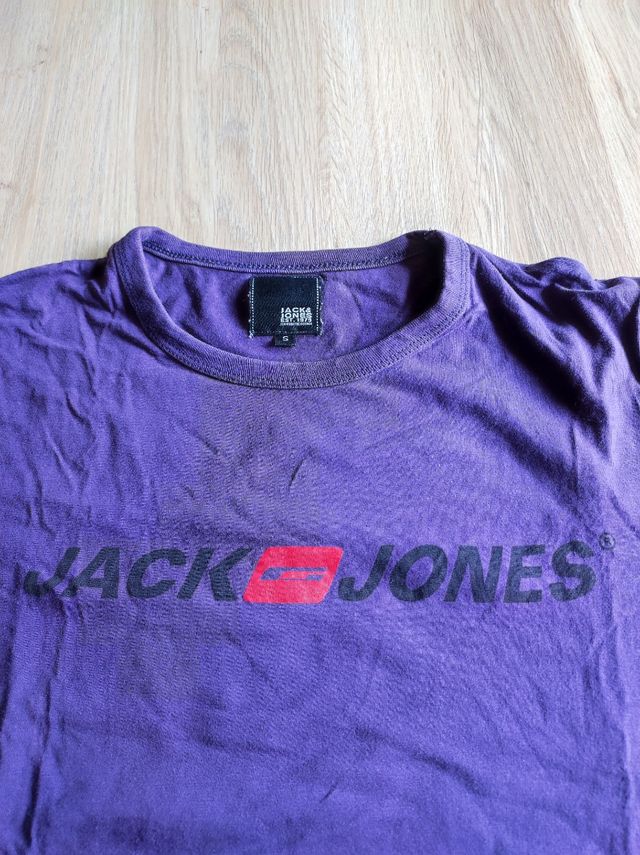 Camiseta Jack & Jones morada talla S