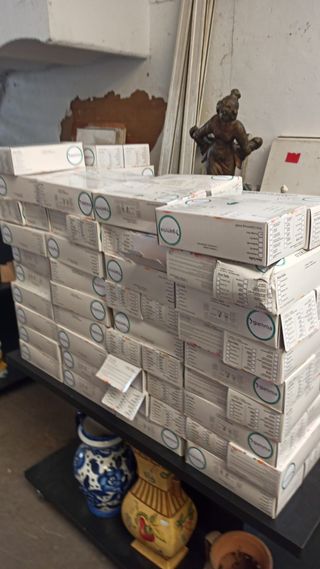 Se vende Guantes Nitrilo Gamma  Sin Polvo 2€ Unida