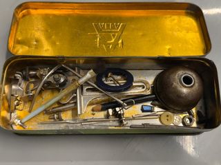 Máquina coser Alfa antigua