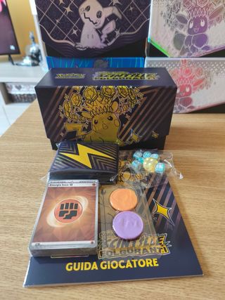 ETB Pokemon già aperti (presenti solo gadget)