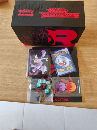 ETB Pokemon già aperti (presenti solo gadget)