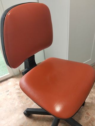 Silla oficina giratoria marrón