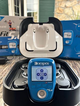 ELECTROESTIMULADOR COMPEX FIT 5.0 CUATRO MODULOS 
