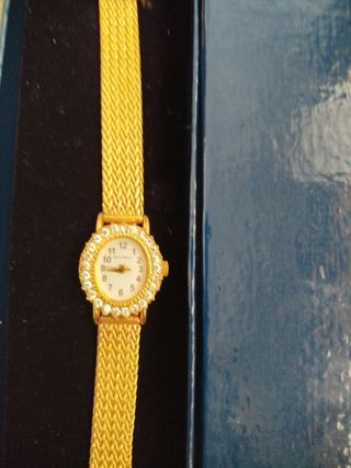 Reloj Thierry Marcel dorado mujer