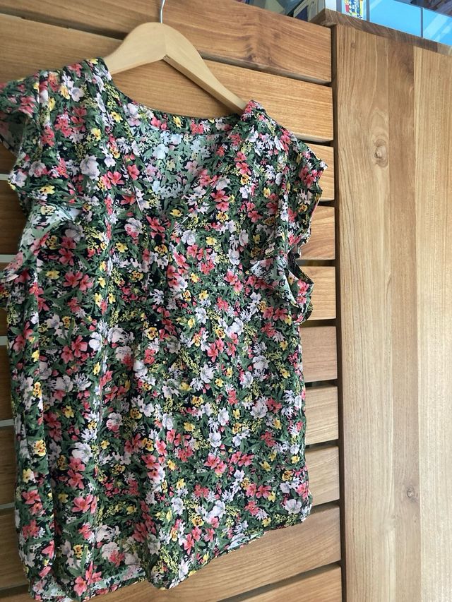 Blusa floral verano manga corta