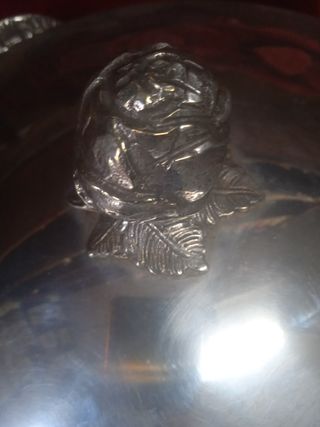 antigua, sopera de alpaca con su bandeja