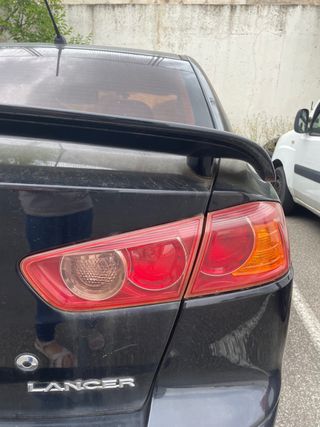 Mitsubishi Lancer - Faros traseros