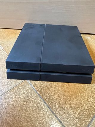 PS4 (PlayStation 4) negra