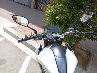 Zontes R350 - Moto blanca