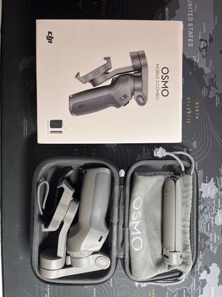 Estabilizador DJI Osmo Mobile 3 Combo