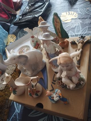 Figuritas porcelana: 25 piezas