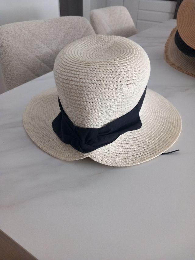 Sombrero playa beige c/cinta negra