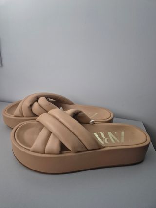 Sandalias plataforma Zara beige 39