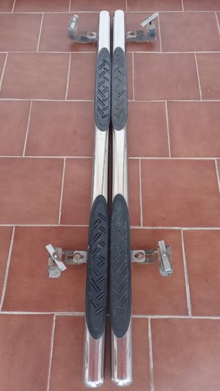 Estriberas Toyota RAV4 - Acero inoxidable