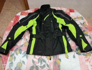 Chaqueta moto mujer talla M seminueva